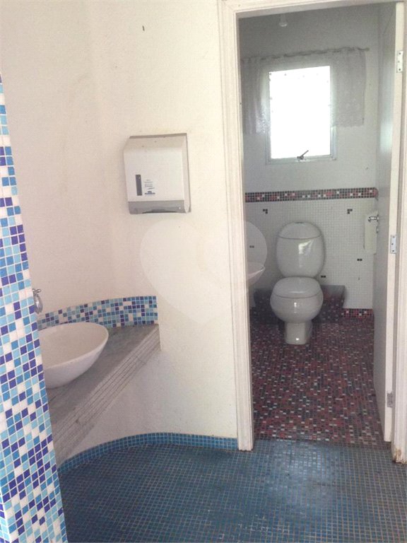 Sobrado à venda com 4 quartos, sendo 2 suítes, em Serra da Cantareira, Mairiporã, SP