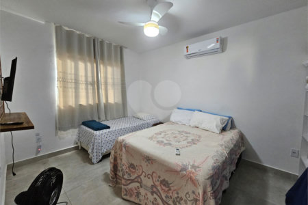 Terreno em condomínio à venda com 3 quartos, sendo 2 suítes,  em Caravelas, Armação dos Búzios, RJ