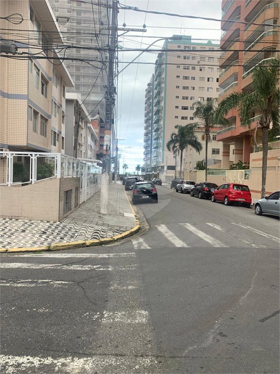 Apartamento à venda com 2 quartos, sendo 1 suíte,  em Canto do Forte, Praia Grande, SP