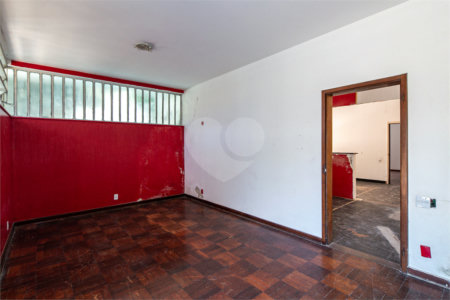Casa Térrea à venda com 4 quartos, sendo 1 suíte,  em Brooklin Velho, São Paulo, SP