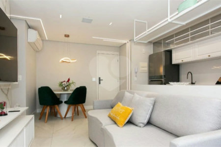 Apartamento à venda com 2 quartos, sendo 1 suíte, em Chácara Seis de Outubro, São Paulo, SP