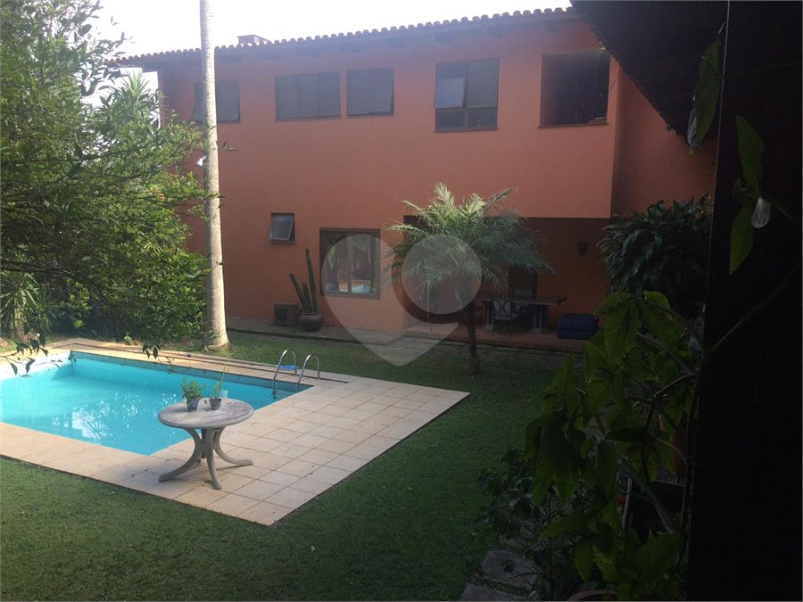 Casa à venda ou para alugar com 4 quartos, sendo 2 suítes, em Jardim Guedala, São Paulo, SP