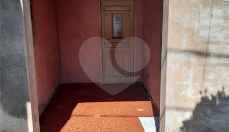 Casa à venda com 2 quartos no Centro, Salto, SP