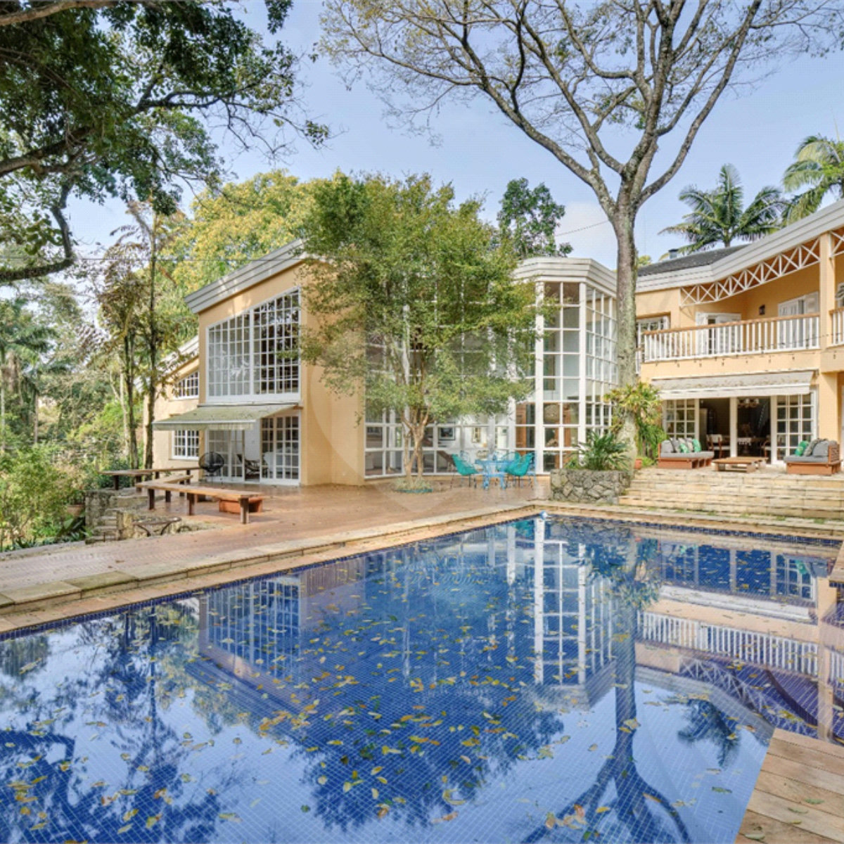 Casa à venda com 5 suítes no condomínio Chácara Flora, São Paulo - SP