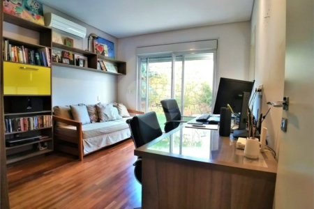 Casa a Venda no Condomínio Campo de Toscana em Vinhedo/SP