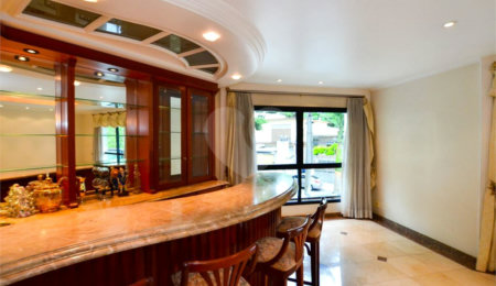 Apartamento à venda com 4 quartos, sendo 2 suítes,  em Vila Monumento, São Paulo, SP