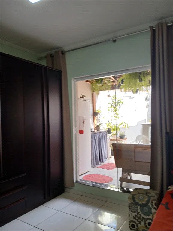 Sobrado à venda com 3 quartos, sendo 1 suíte, em Jardim Humaitá, São Paulo, SP