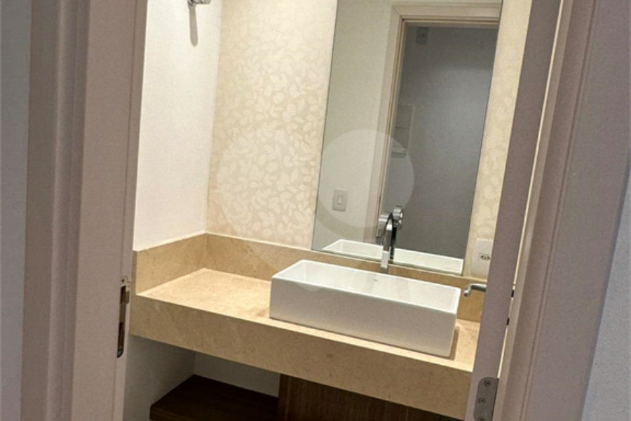 Apartamento à venda com 3 quartos, sendo 1 suíte, em Morumbi, São Paulo, SP