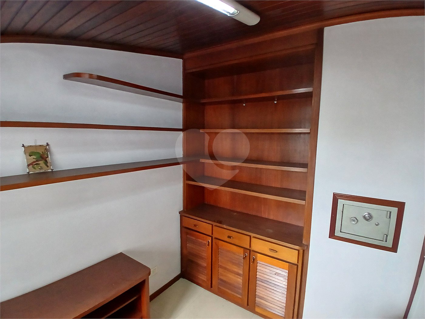 Casa à venda ou para alugar com 3 quartos, sendo 2 suítes, no condomínio Chácara das Rosas, São Paulo - SP