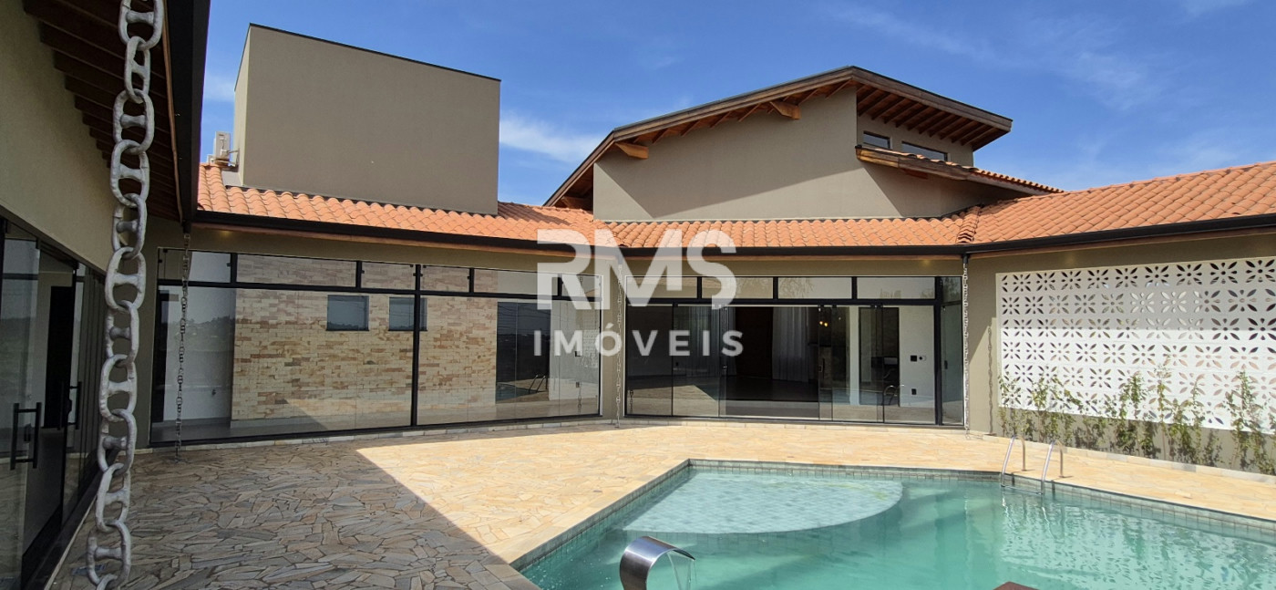 Casa à venda com 3 suítes no condomínio Santo Antonio ii, Itu - SP