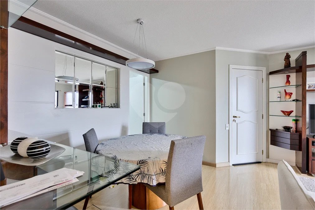 Apartamento à venda com 3 quartos, sendo 1 suíte, em Alto da Boa Vista, São Paulo, SP