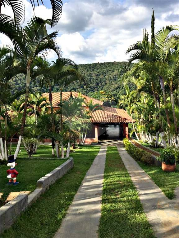 Sítio à venda com 6 quartos em Pavão (canguera), São Roque, SP