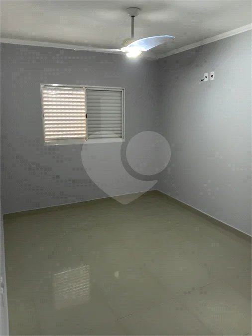 Casa à venda com 3 quartos, sendo 1 suíte,  no condomínio Residencial Eldorado, São Carlos - SP
