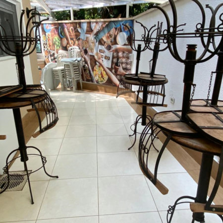 Casa à venda com 4 quartos, sendo 2 suítes, no condomínio Sunríse, São Paulo - SP