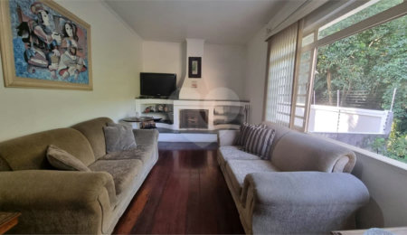 Sobrado à venda com 3 quartos, sendo 2 suítes,  em Jardim Virginia Bianca, São Paulo, SP