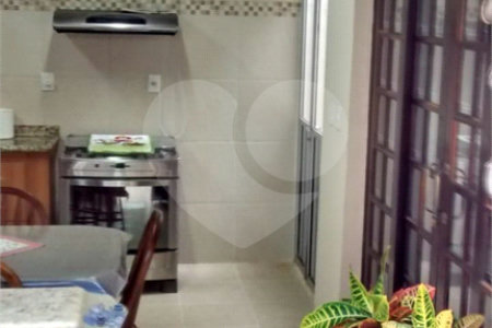 Casa à venda com 2 quartos em Vila Suissa, Mogi das Cruzes, SP