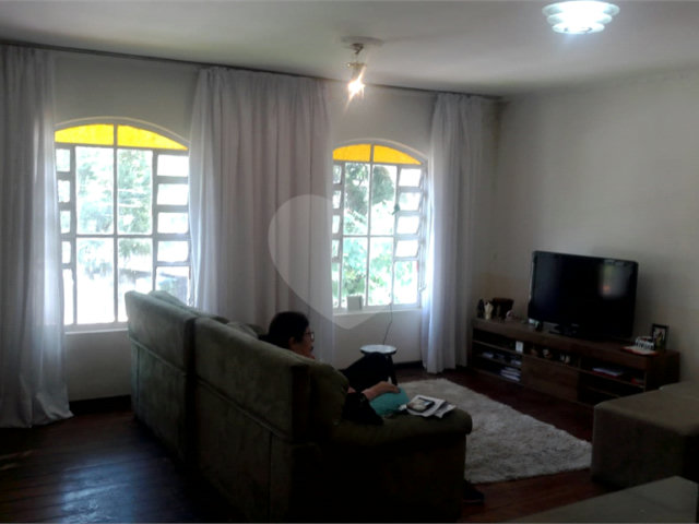 Sobrado à venda ou para alugar com 3 quartos, sendo 1 suíte,  em Mandaqui, São Paulo, SP