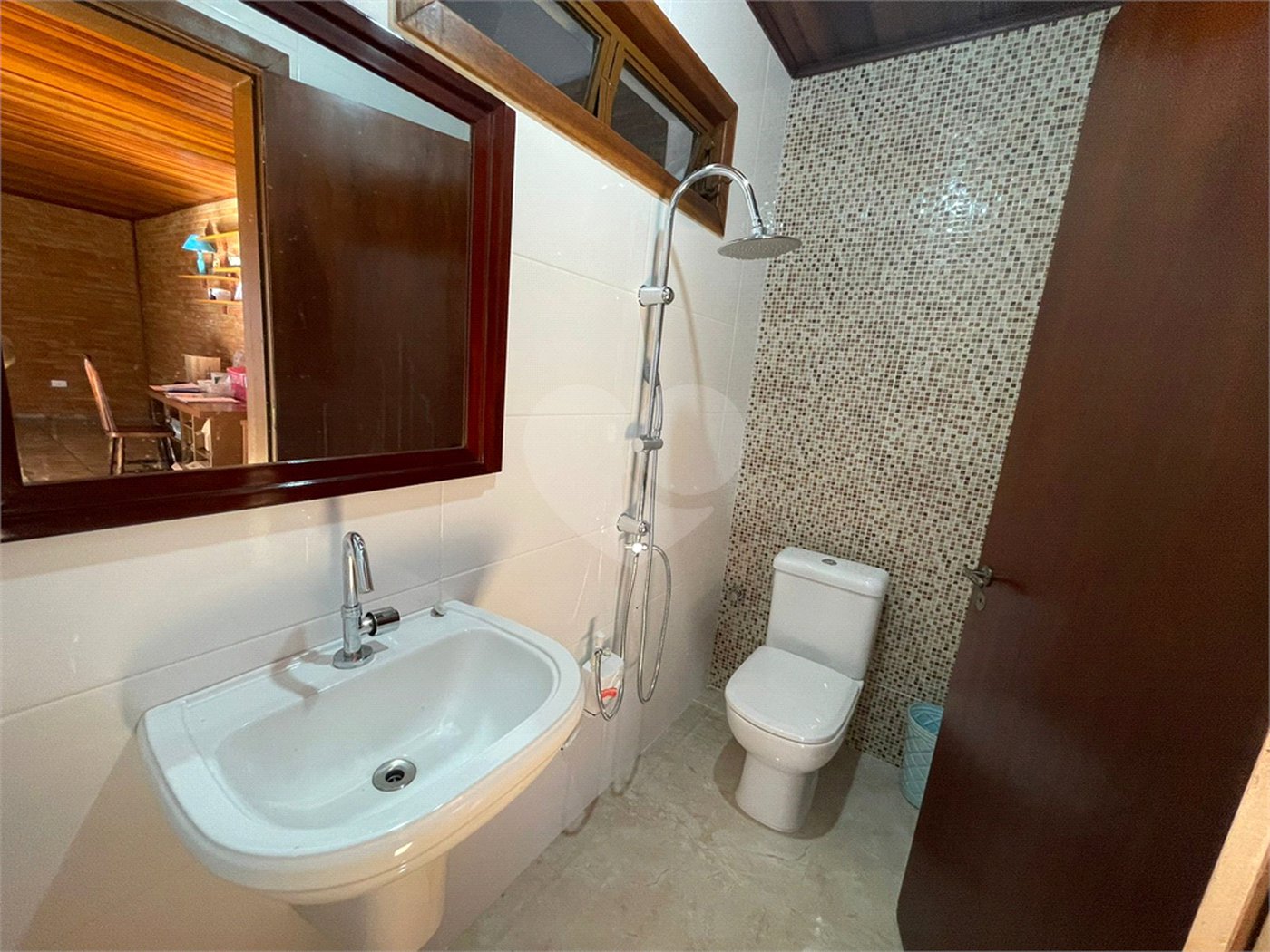 Sobrado à venda com 3 quartos, sendo 2 suítes, em Alto da Boa Vista, São Paulo, SP