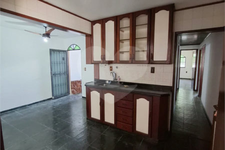 Casa à venda com 3 quartos, sendo 1 suíte, em Campo Grande, Rio de Janeiro, RJ