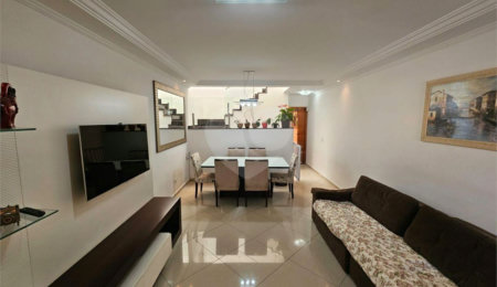 Casa à venda com 3 suítes em Vila Carrão, São Paulo, SP