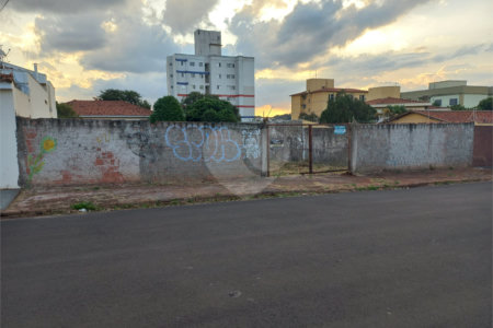 Terreno com 600,00 m².