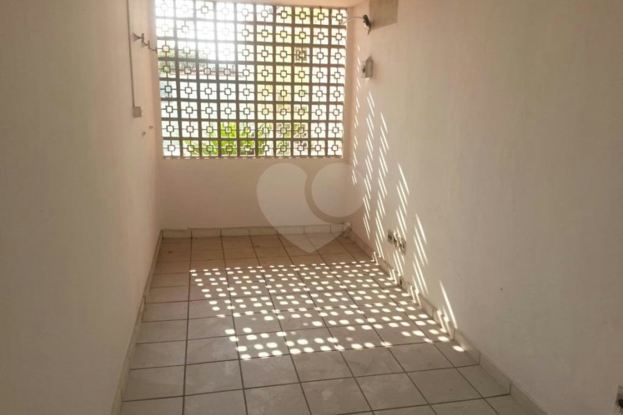 Sobrado à venda com 15 quartos, sendo 3 suítes, em Tucuruvi, São Paulo, SP