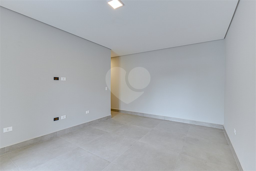 Casa à venda com 4 suítes no condomínio Carmen, São Paulo - SP
