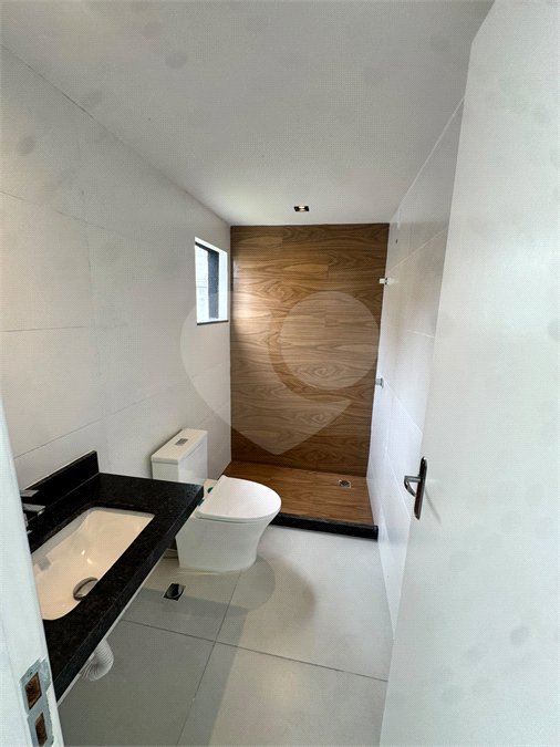 Casa à venda com 2 quartos, sendo 1 suíte, em Pedra de Guaratiba, Rio de Janeiro, RJ