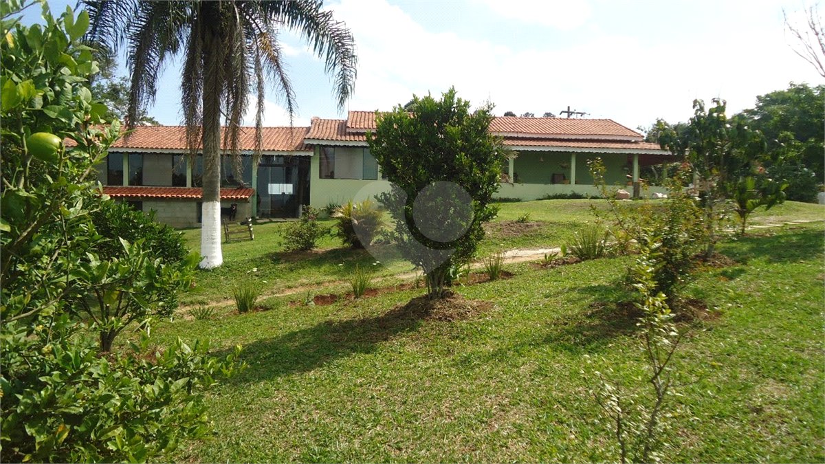 Chácara à venda com 3 quartos, sendo 1 suíte,  em Planalto Verde, São Roque, SP