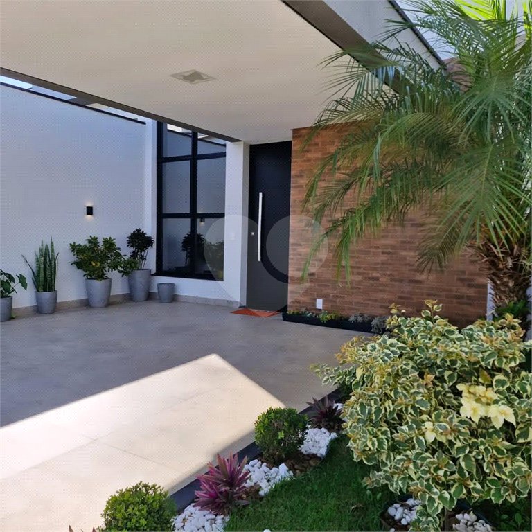 Casa à venda com 2 quartos, sendo 1 suíte, no condomínio Vila Rica, Indaiatuba - SP