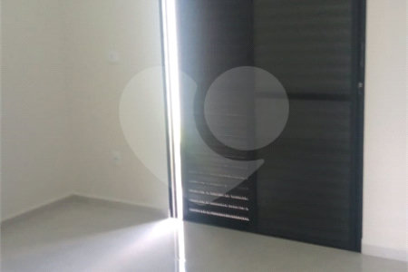 Casa Térrea à venda com 3 quartos, sendo 1 suíte,  no Centro, Bom Jesus dos Perdões, SP