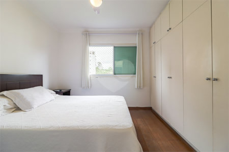 Apartamento à venda com 4 quartos, sendo 2 suítes, em Vila Morumbi, São Paulo, SP