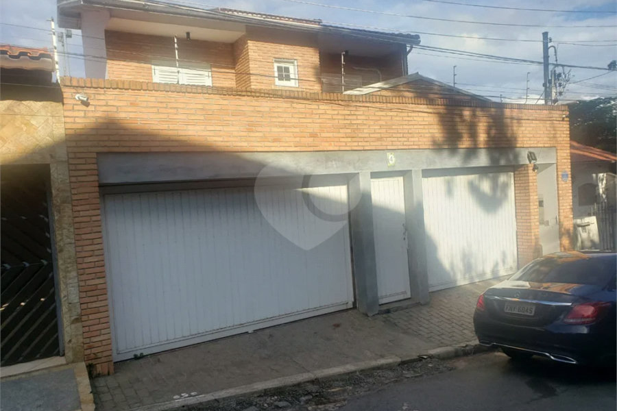 Sobrado à venda com 4 quartos, sendo 2 suítes,  em Tremembé, São Paulo, SP