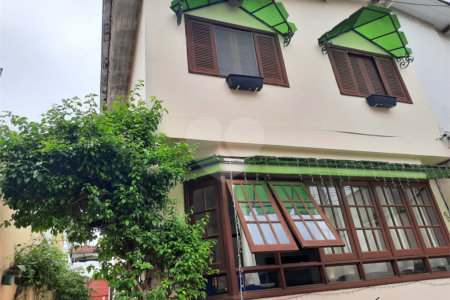 Sobrado à venda com 4 quartos em Brooklin Velho, São Paulo, SP