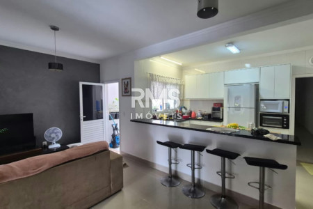 Casa à venda com 3 quartos, sendo 1 suíte,  em São Luiz, Itu, SP