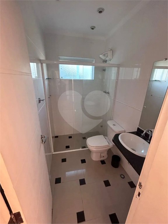 Sobrado à venda com 4 quartos, sendo 2 suítes, em Tremembé, São Paulo, SP