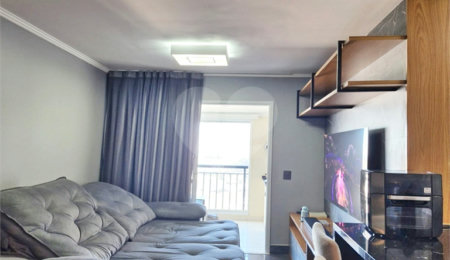Apartamento à venda com 2 quartos, sendo 1 suíte,  em Jardim Flor da Montanha, Guarulhos, SP