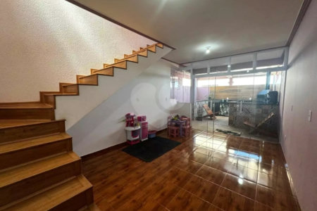 Casa à venda com 3 quartos, sendo 1 suíte, em Vila Maria Isabel, Itapetininga, SP