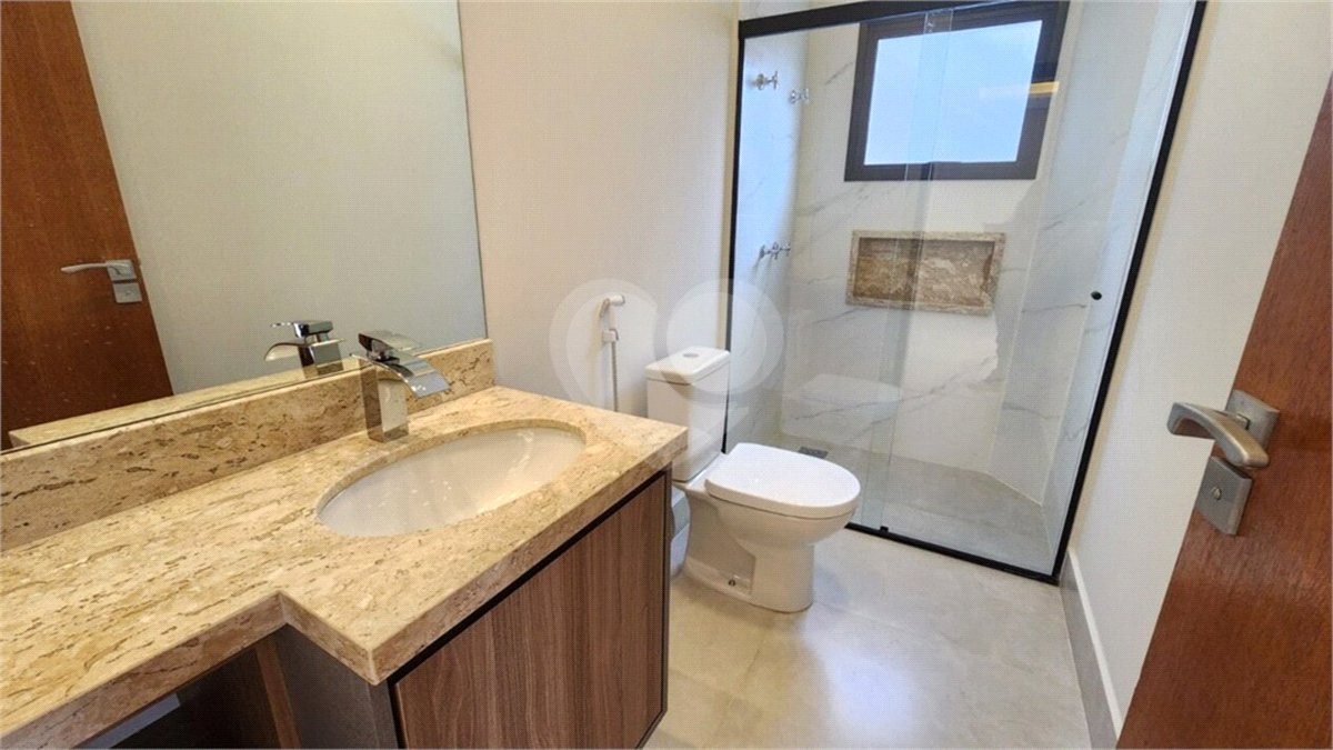 Casa à venda com 3 suítes no condomínio Vita Verdi, Valinhos - SP