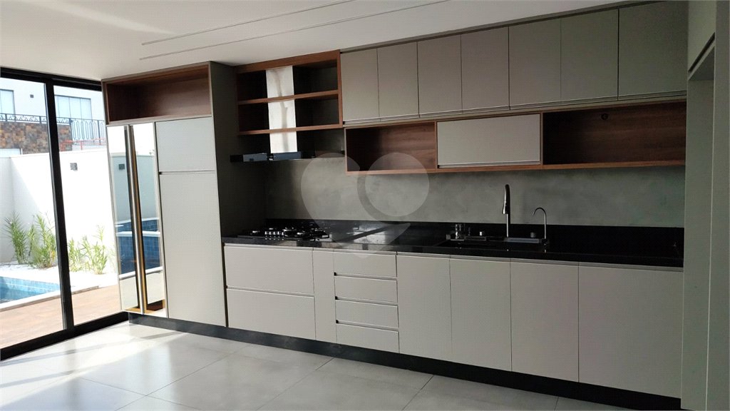 Casa à venda com 4 quartos, sendo 3 suítes,  no condomínio Residencial Golden Ville, Itapetininga - SP
