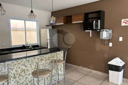 Apartamento à venda com 2 quartos em Jardim Rodrigues Alves, Ferraz de Vasconcelos, SP