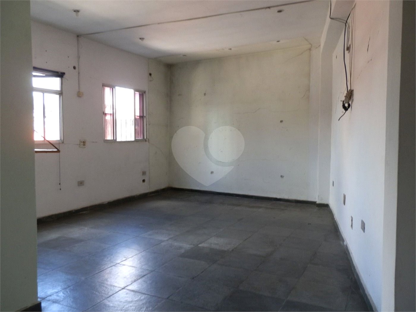 Casa Térrea à venda com 3 quartos, sendo 1 suíte,  em Vila Santo Estéfano, São Paulo, SP