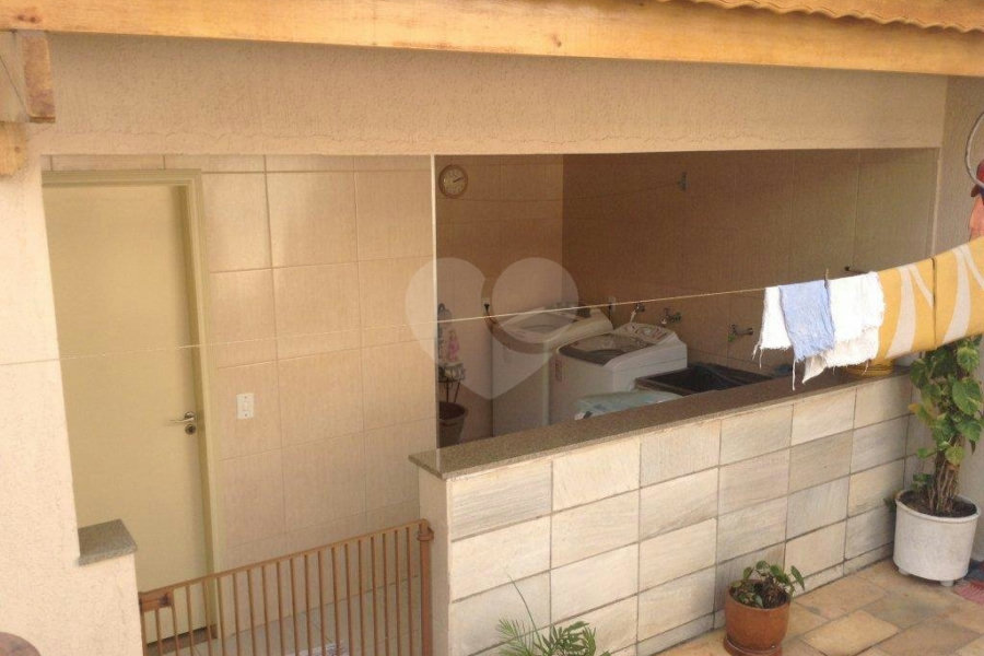 Casa Térrea à venda com 5 quartos, sendo 1 suíte, em Vila Nova Cachoeirinha, São Paulo, SP