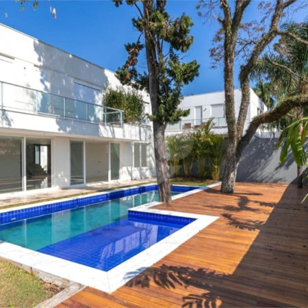 Casa à venda com 4 suítes no condomínio Porto Fino, São Paulo - SP
