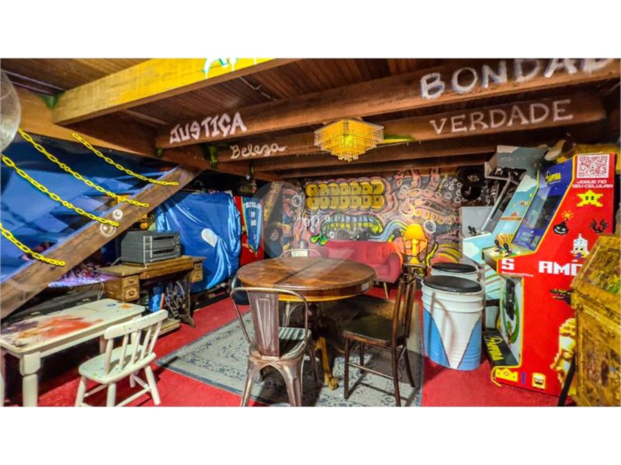 Prédio à venda com 5 quartos em Santa Teresinha, São Paulo, SP