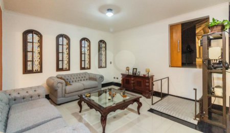 Casa à venda ou para alugar com 5 quartos, sendo 3 suítes, em Imirim, São Paulo, SP