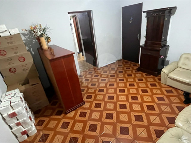 Casa Térrea à venda com 3 quartos em Jardim São José, Guarulhos, SP
