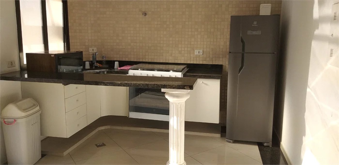 Apartamento à venda com 4 quartos, sendo 2 suítes,  em Jardim Trussardi, São Paulo, SP