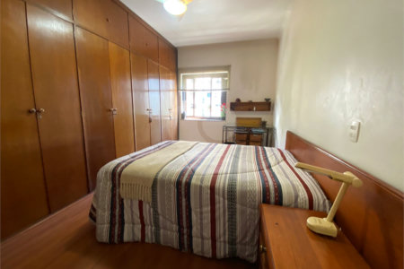 Apartamento à venda com 3 quartos, sendo 1 suíte, em Itaim Bibi, São Paulo, SP