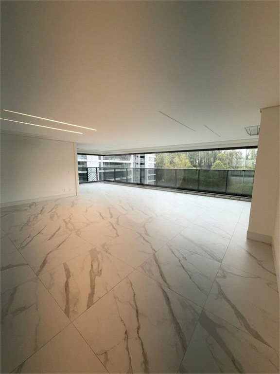 Apartamento para alugar com 4 suítes em Jardim Morumbi, São Paulo, SP